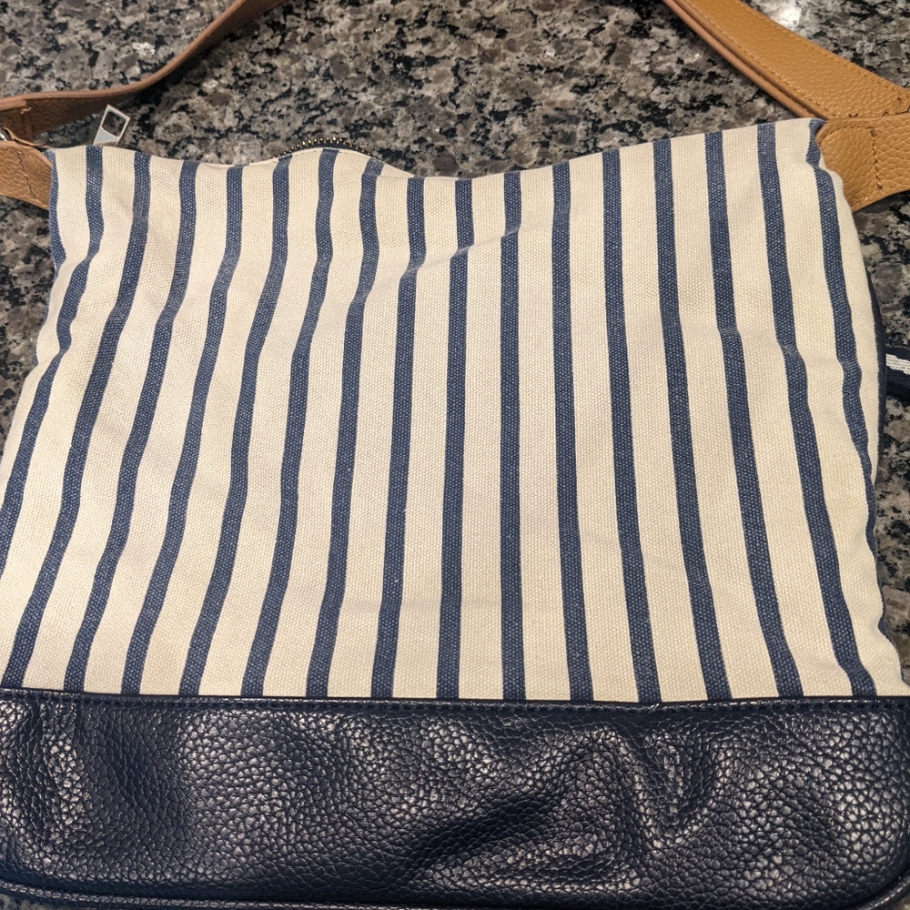 Purse - Picture 3 of 4